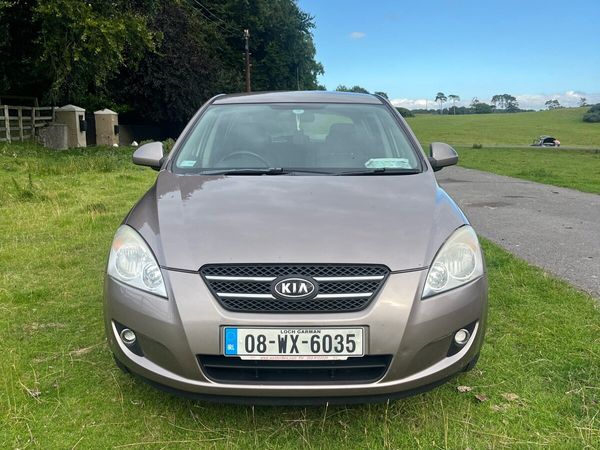 Kia Ceed Hatchback, Diesel, 2008, Beige