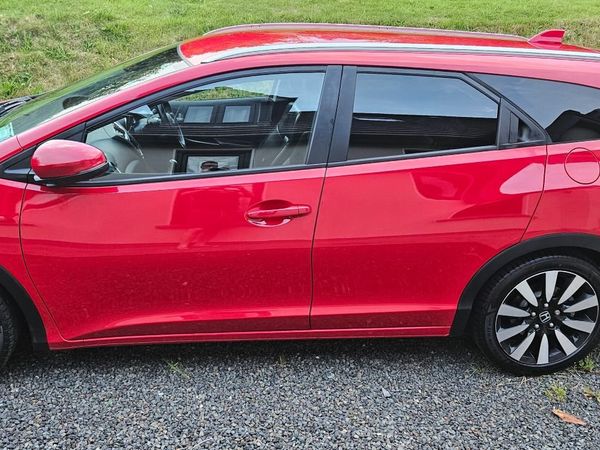 Honda Civic Estate, Diesel, 2014, Red