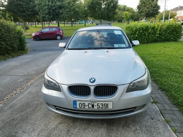 BMW 5-Series Saloon, Diesel, 2009, Silver
