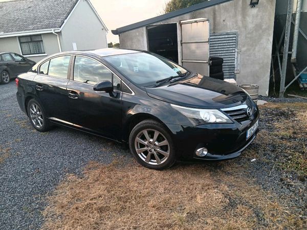 Toyota Avensis Saloon, Diesel, 2013, Grey