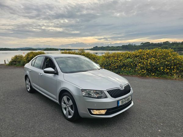 Skoda Octavia Saloon, Diesel, 2015, Silver
