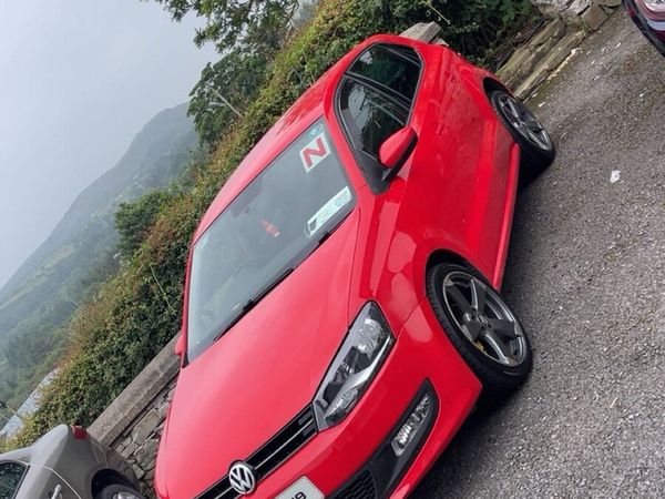 Volkswagen Polo Hatchback, Diesel, 2013, Red