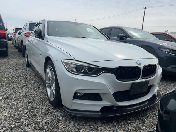 BMW 3-Series Saloon, Diesel, 2013, White