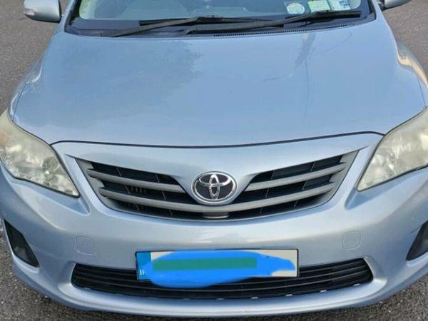 Toyota Corolla Saloon, Diesel, 2011, Blue