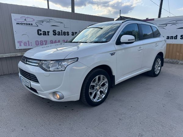 Mitsubishi Outlander SUV, Petrol Plug-in Hybrid, 2014, White
