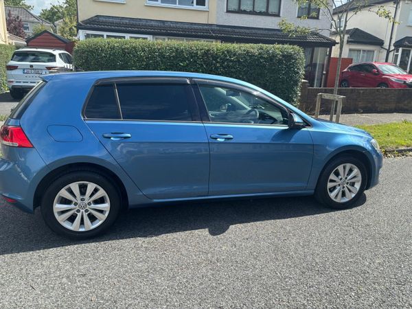 Volkswagen Golf Hatchback, Petrol, 2013, Blue