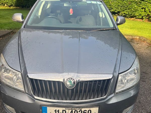 Skoda Octavia Saloon, Diesel, 2011, Grey