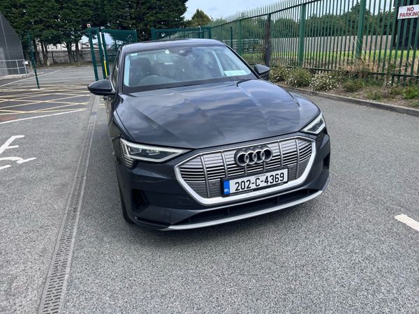 Audi e-tron Estate/Jeep, Electric, 2020, Grey