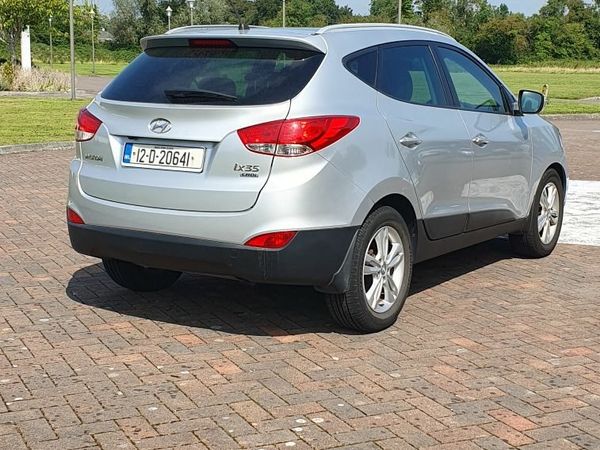 Hyundai ix35 SUV, Diesel, 2012, Silver