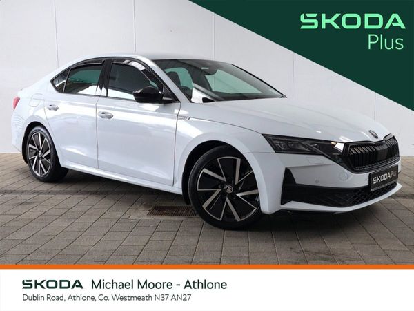 Skoda Octavia Saloon, Diesel, 2025, White