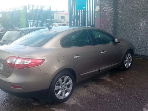 Renault Fluence Saloon, Diesel, 2011, Gold