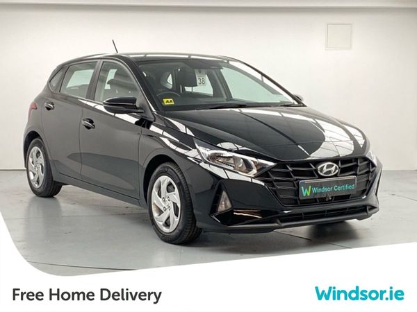 Hyundai i20 Hatchback, Petrol, 2022, Black