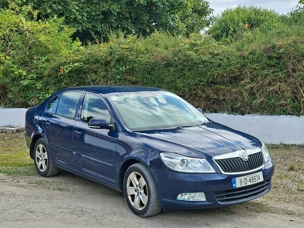 Skoda Octavia Hatchback, Diesel, 2011, Blue