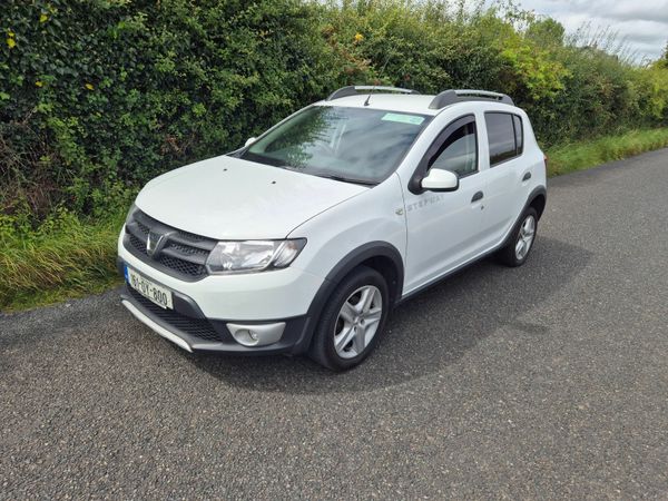Dacia Sandero Stepway Hatchback, Diesel, 2016, White