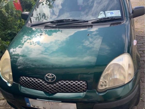 Toyota Yaris Hatchback, Petrol, 2005, Green