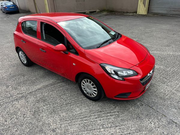 Opel Corsa Hatchback, Petrol, 2016, Red