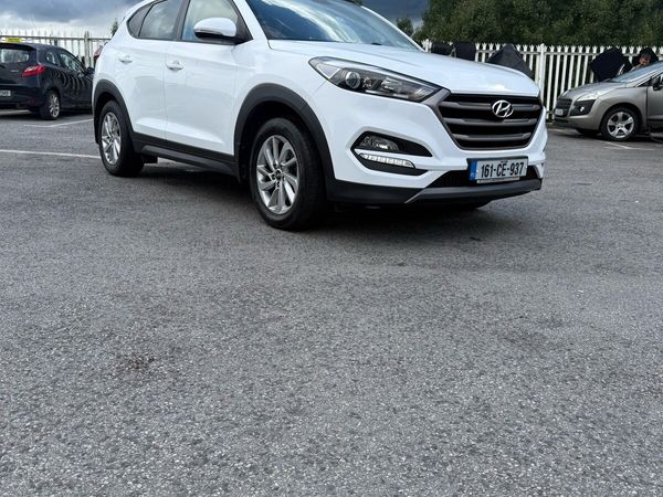 Hyundai Tucson SUV, Diesel, 2016, White