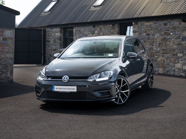 Volkswagen Golf Estate, Petrol, 2019, Grey