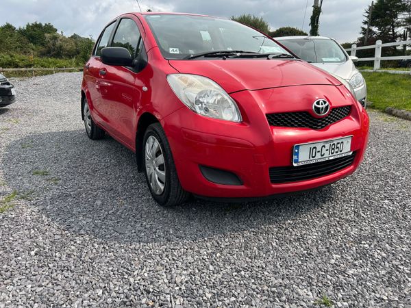 Toyota Yaris Hatchback, Petrol, 2010, Red