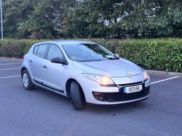 Renault Megane Hatchback, Diesel, 2013, Silver
