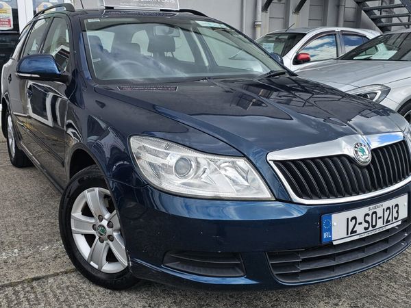 Skoda Octavia Estate, Diesel, 2012, Blue