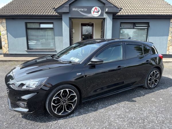 Ford Focus Hatchback, Diesel, 2021, Black