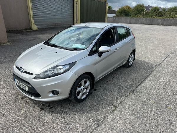 Ford Fiesta Hatchback, Diesel, 2010, Silver