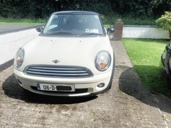 Mini Cooper Hatchback, Petrol, 2006, White