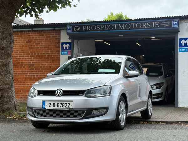 Volkswagen Polo Hatchback, Petrol, 2012, Silver