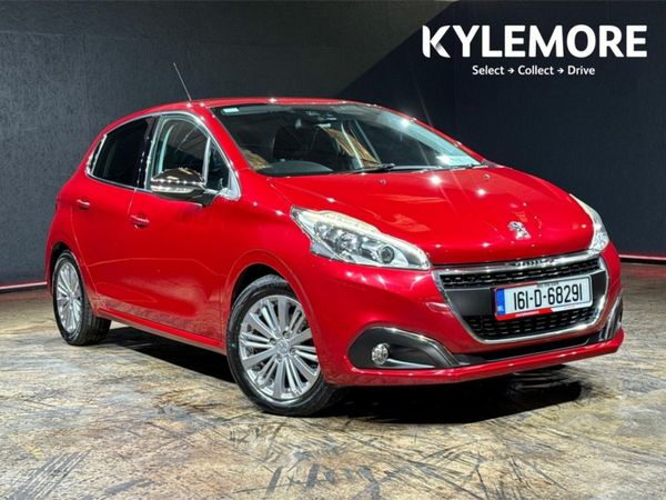 Peugeot 208 Hatchback, Petrol, 2016, Red