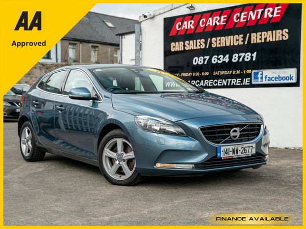 Volvo V40 Hatchback, Petrol, 2014, Blue