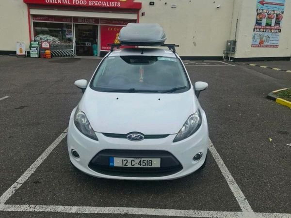 Ford Fiesta Hatchback, Diesel, 2012, White