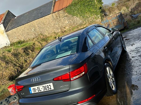 Audi A4 Saloon, Diesel, 2019, Grey