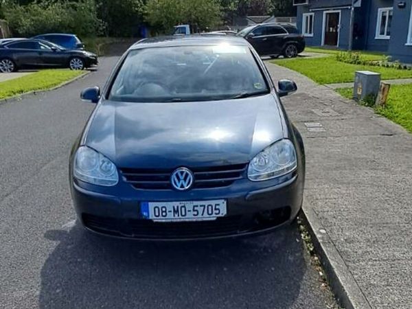 Toyota Avensis Saloon, Diesel, 2010, Silver