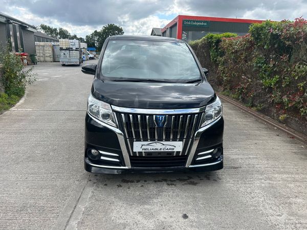 Toyota Noah MPV, Petrol Hybrid, 2015, Black