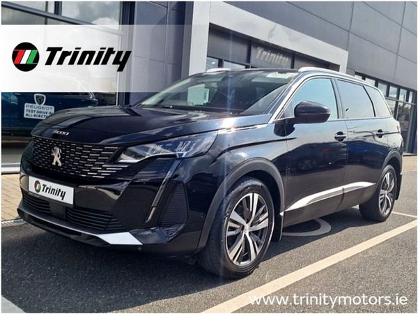 Peugeot 5008 MPV, Diesel, 2022, Black