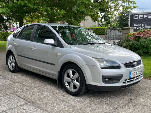 Ford Focus Hatchback, Petrol, 2005, Silver