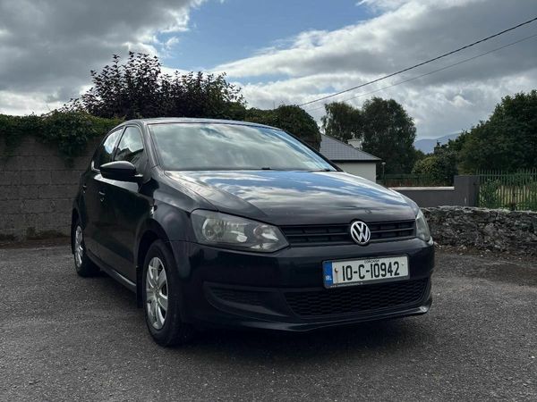 Volkswagen Polo Hatchback, Petrol, 2010, Black