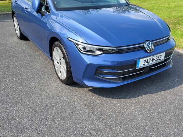 Volkswagen Golf Estate, Petrol, 2024, Blue