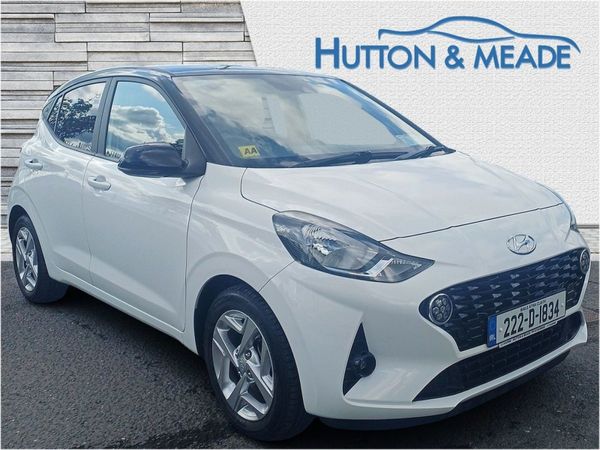 Hyundai i10 Hatchback, Petrol, 2022, White