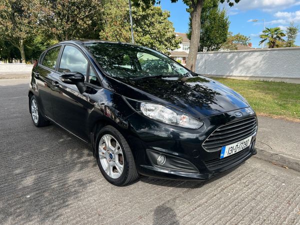 Ford Fiesta Hatchback, Petrol, 2013, Black