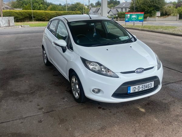 Ford Fiesta Hatchback, Petrol, 2012, White