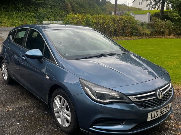Vauxhall Astra Hatchback, Petrol, 2016, Blue