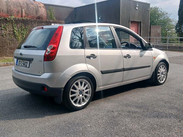 Ford Fiesta Hatchback, Diesel, 2007, Silver