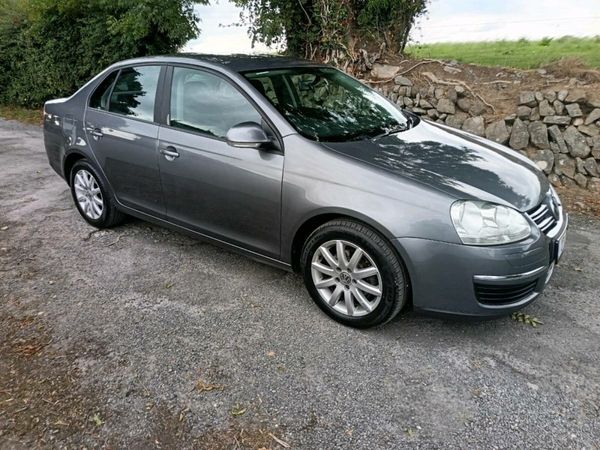 Volkswagen Jetta Saloon, Petrol, 2007, Grey