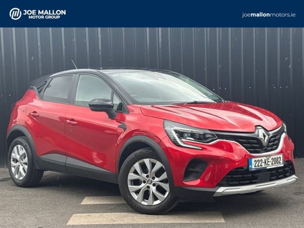 Renault Captur Hatchback, Petrol, 2022, Red