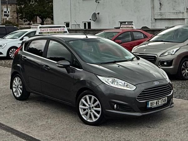 Ford Fiesta Hatchback, Diesel, 2016, Grey