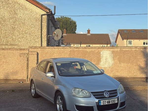 Volkswagen Jetta Saloon, Diesel, 2007, Silver