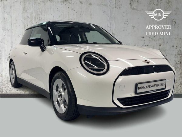 Mini Cooper Hatchback, Electric, 2024, White
