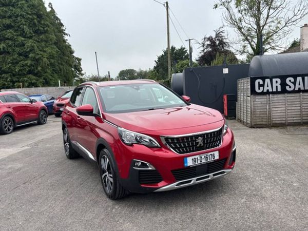 Peugeot 3008 MPV, Petrol, 2019, Red
